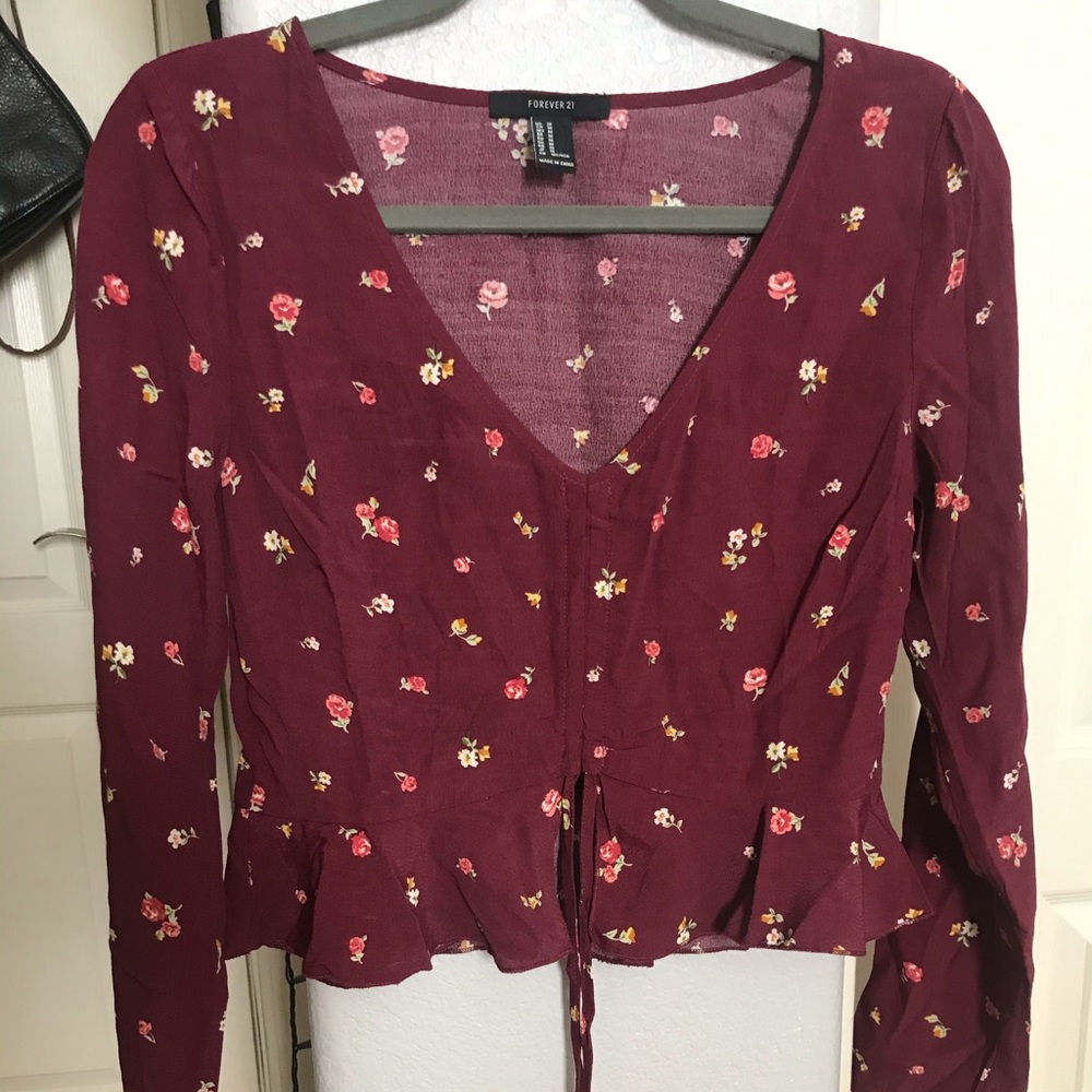 🔥2 for $10 Forever 21 Burgundy floral blouse